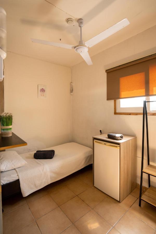 Tigaki Mall Hostel Exteriör bild