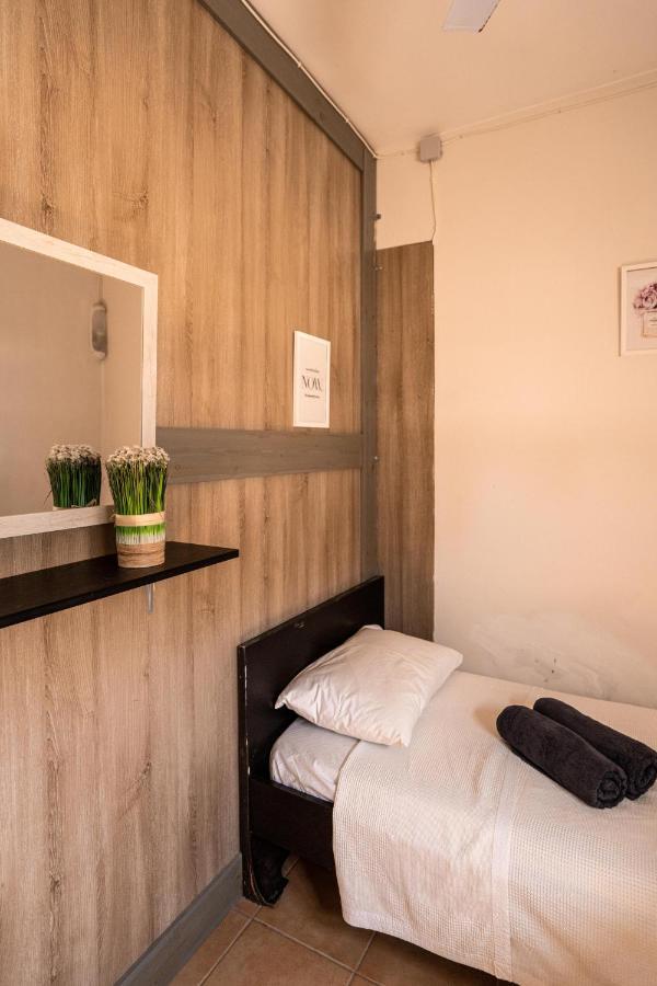 Tigaki Mall Hostel Exteriör bild
